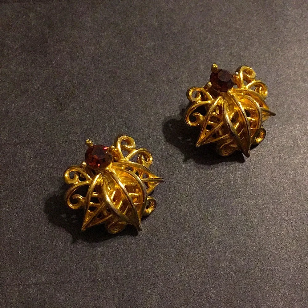 Vintage Clip On Earrings Gold Tone